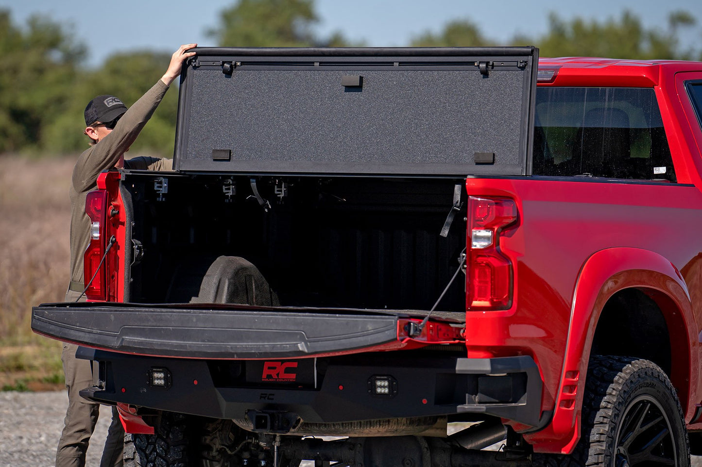 Hard Tri-Fold Flip Up Bed Cover | 6'7" Bed | Chevy/GMC Sierra 1500 (19-25)/Silverado 1500 (19-25)