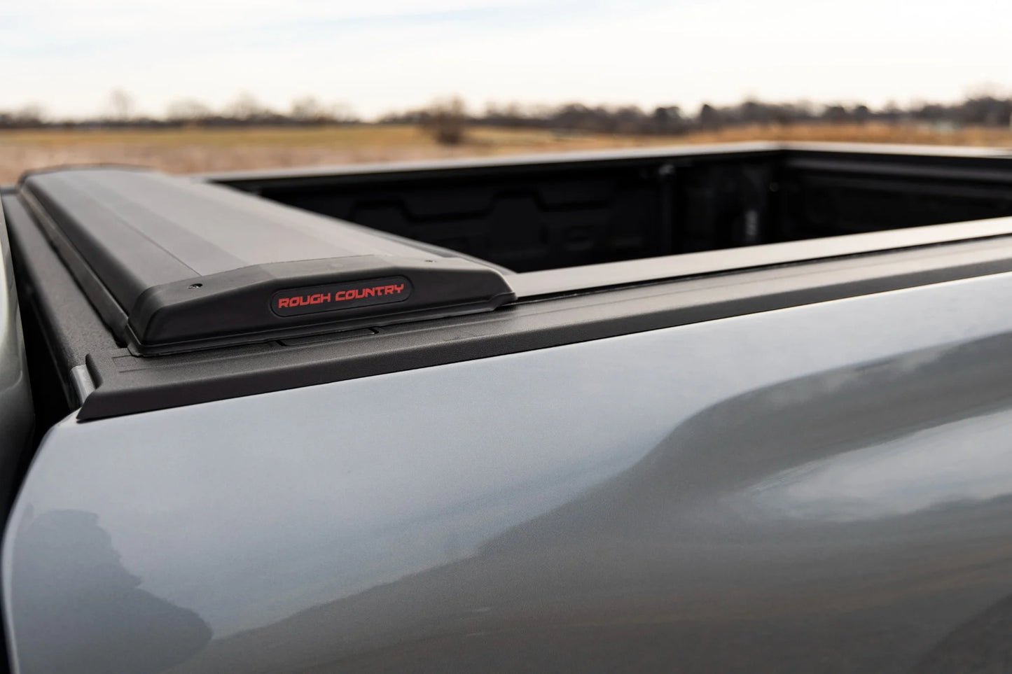 Retractable Bed Cover for 20-24 Silverado/Sierra HD 6'9" Bed