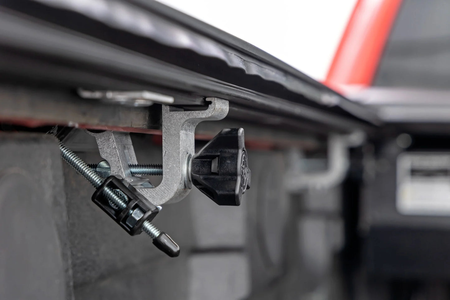 Retractable Bed Cover for 19-24 Ram 1500 5'7" Bed