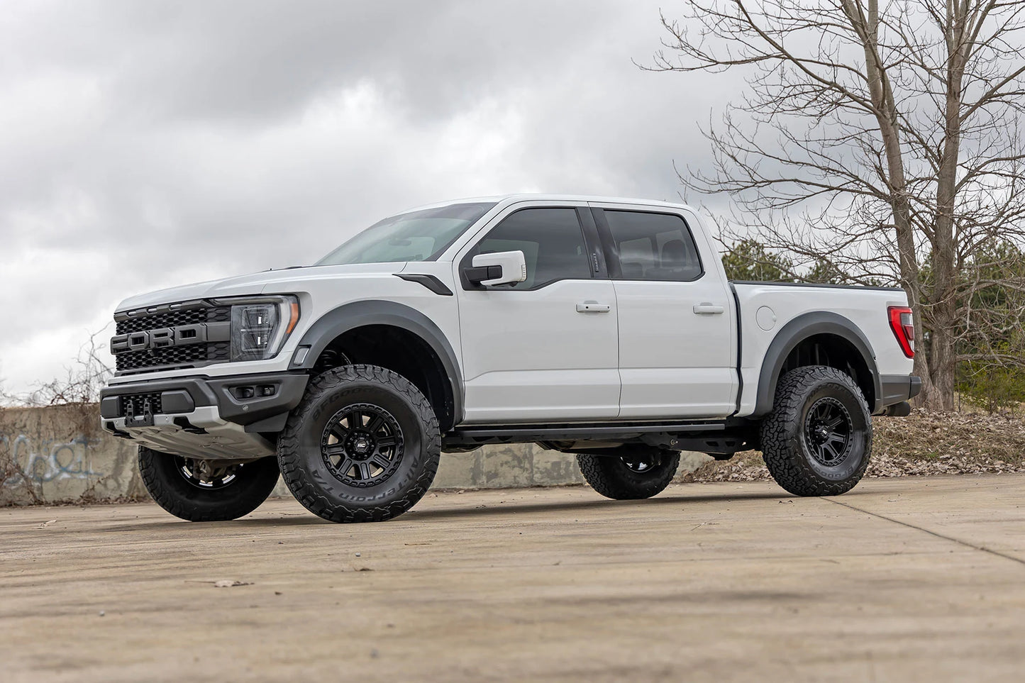 84 Series Wheel 17x8.5 6x5.5 0mm Offset