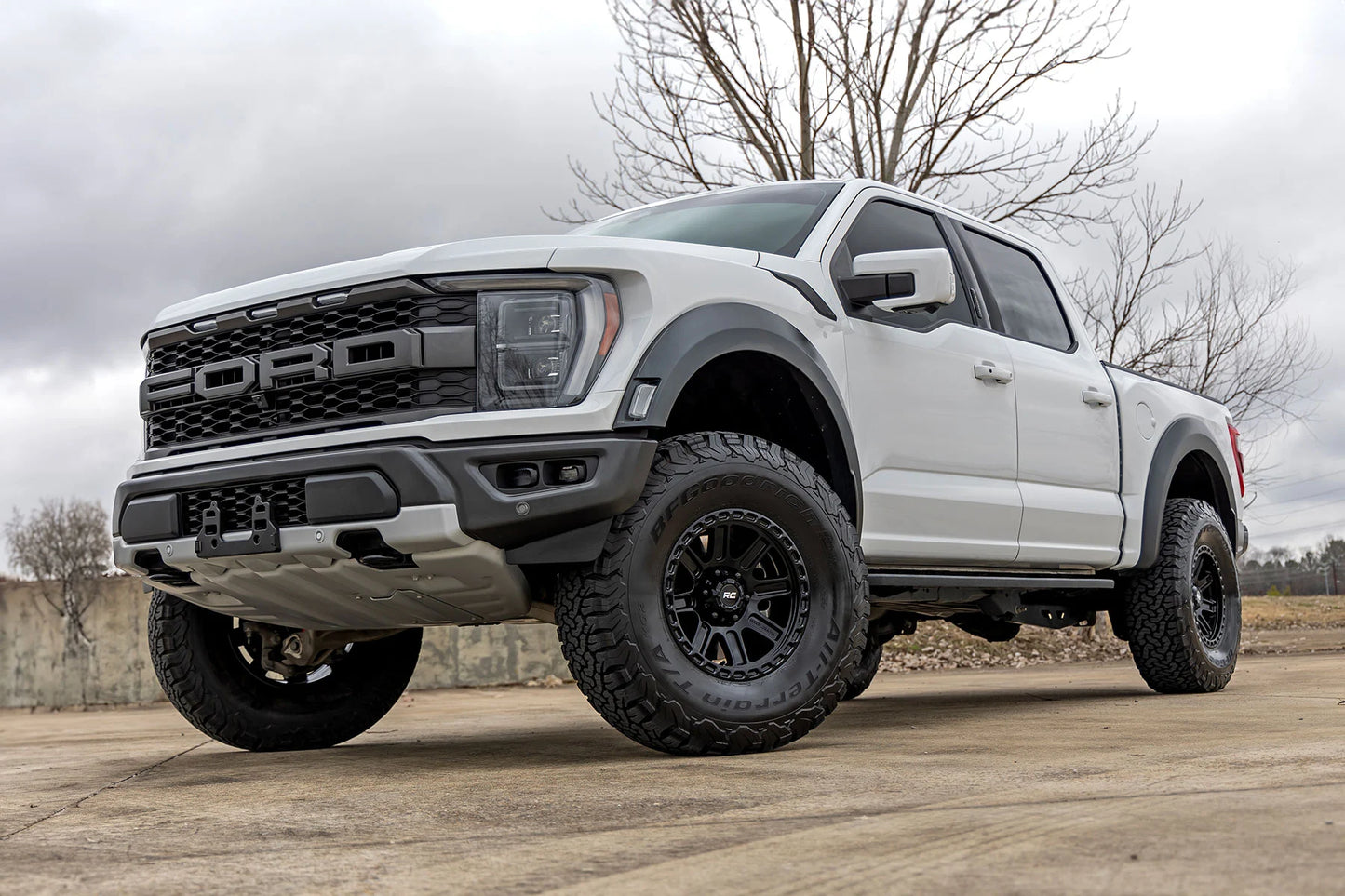 84 Series Wheel 17x8.5 6x5.5 0mm Offset
