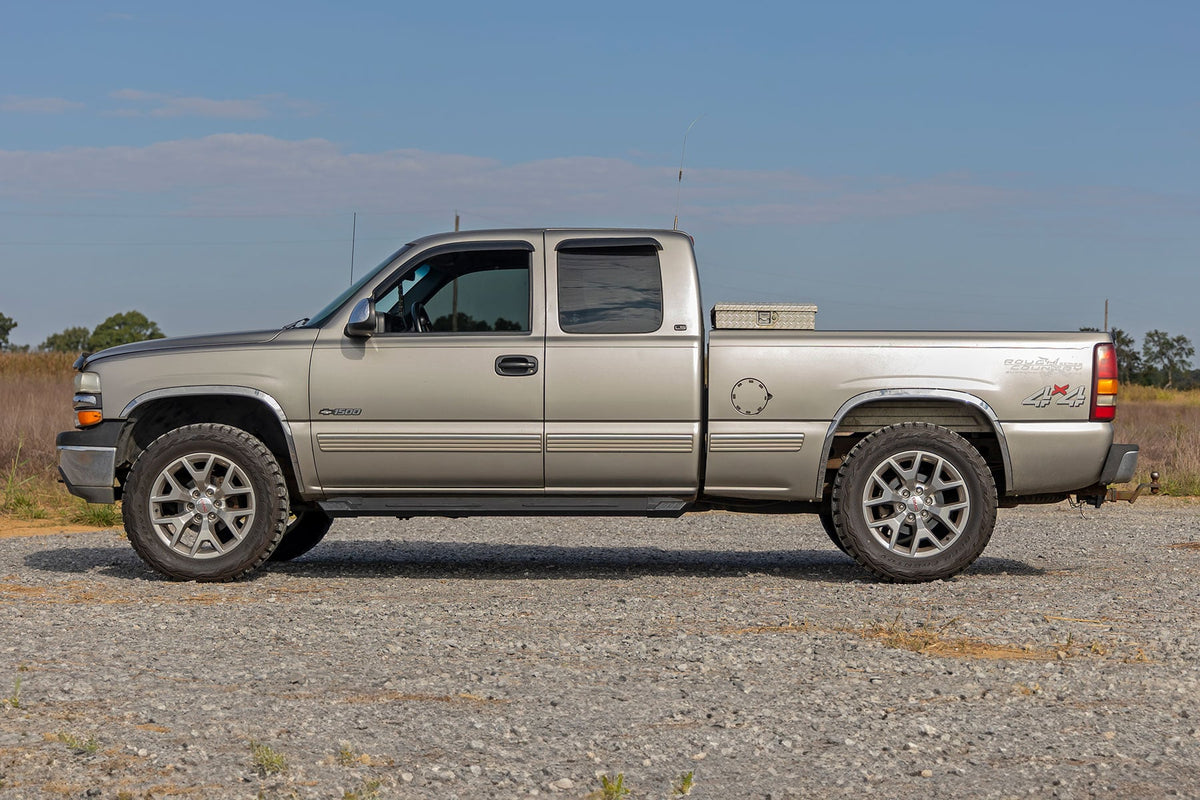 HD2 Aluminum Running Boards | Ext Cab | Chevy/GMC 1500/2500HD (99-06 & Classic)