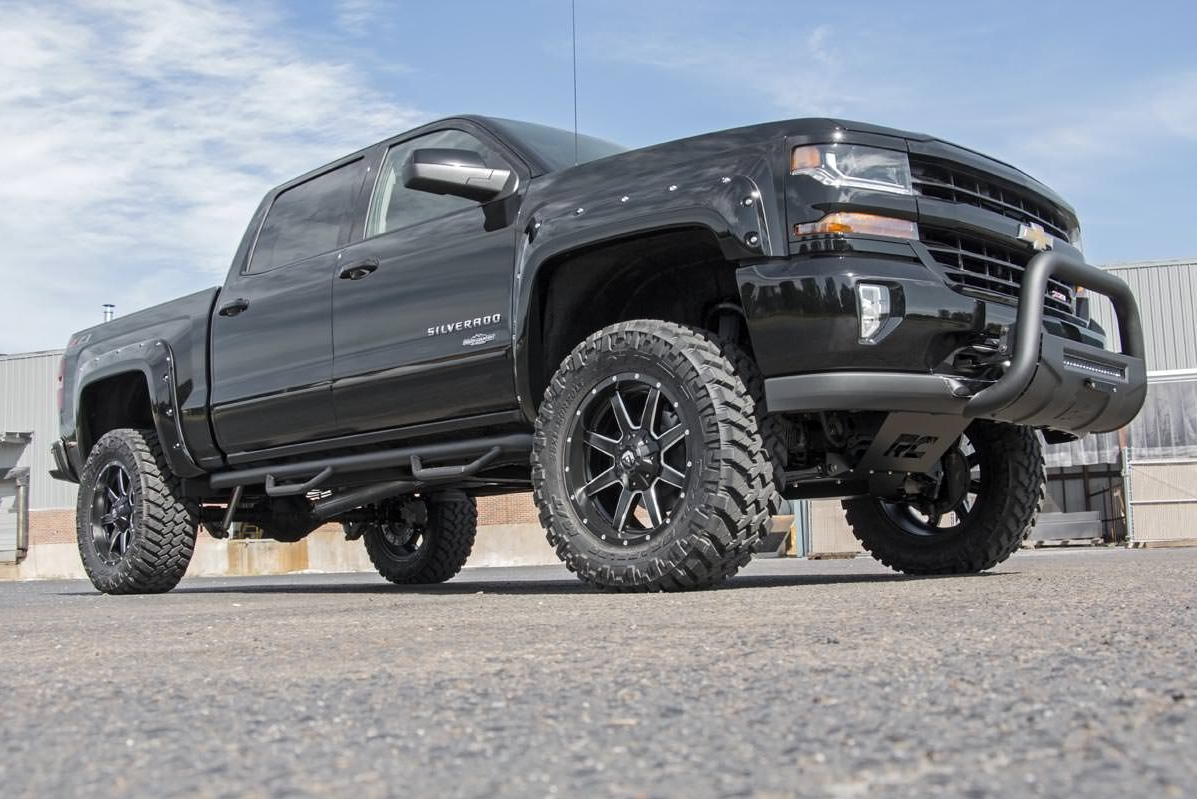 Rough Country Bull Bar With Light Bar for 2007-2018 Chevy/GMC Truck/SUV