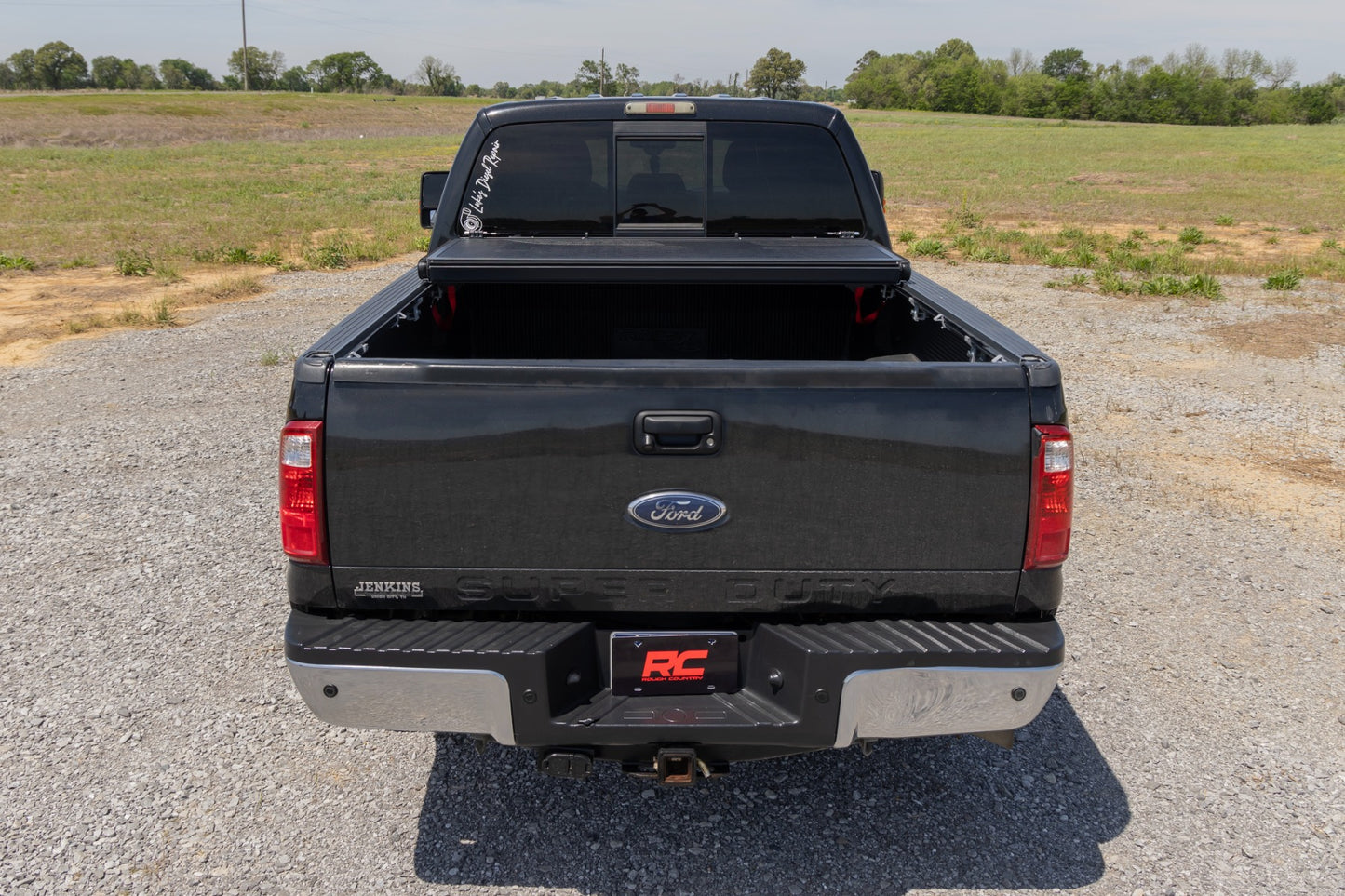 Hard Low Profile Bed Cover for 99-2016 Ford SuperDuty 6'10" Bed