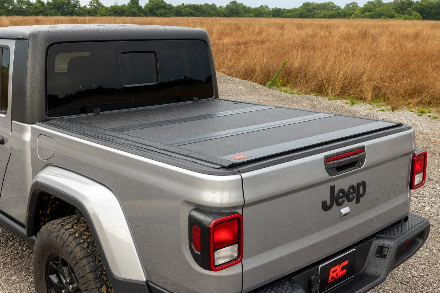 Hard Low Profile Bed Cover for Jeep Gladiator