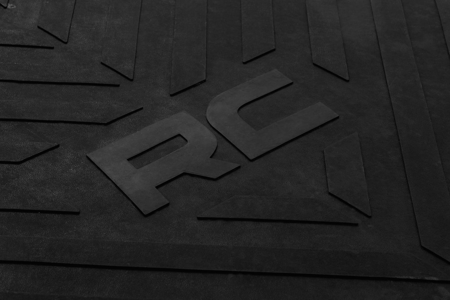 Bed Mat | 6'9" Bed | RC Logo | Chevy/GMC Silverado/Sierra 2500HD/3500HD (20-25)