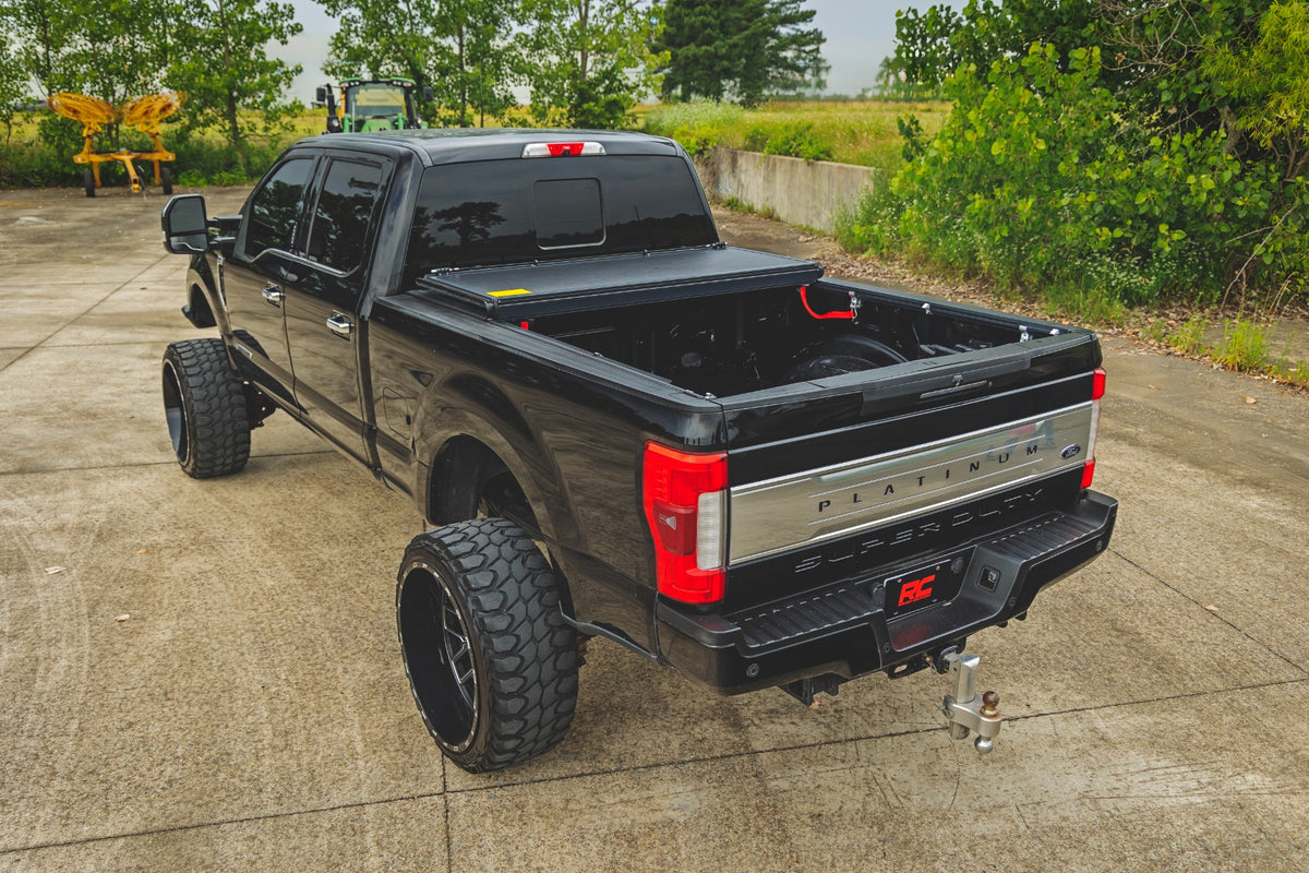 Hard Low Profile Bed Cover | 6'10" Bed | Ford F-250/F-350 Super Duty (17-26)