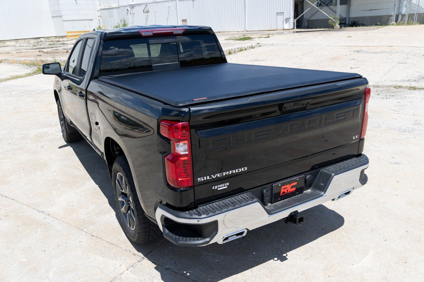 Soft Roll Up Bed Cover | 6'7" Bed | Chevy/GMC Sierra 1500 (19-25)/Silverado 1500 (19-25)