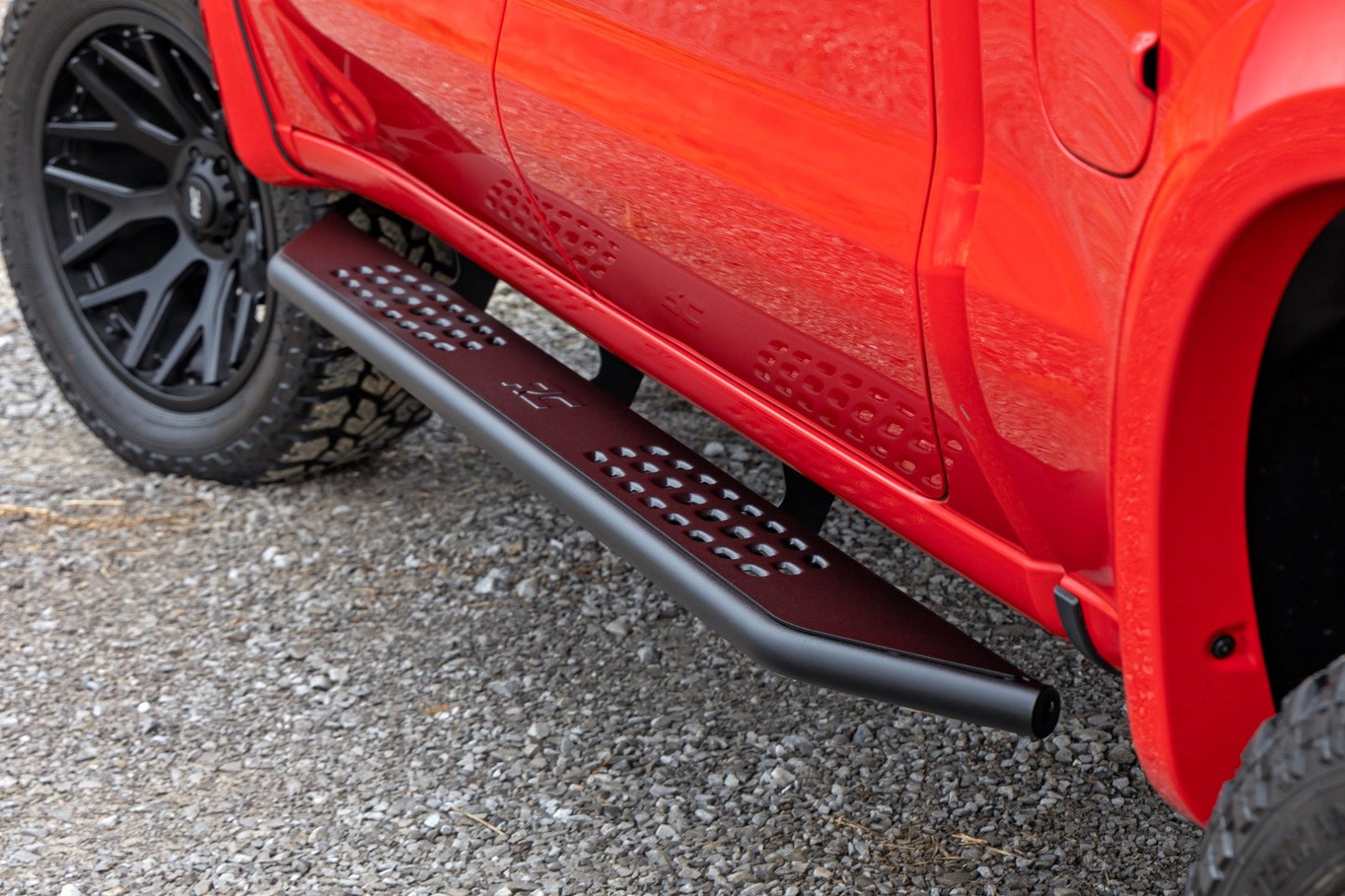 OV2 Running Boards | Side Step Bars | Crew Cab | Chevy/GMC 1500/2500HD (19-25 & Classic)