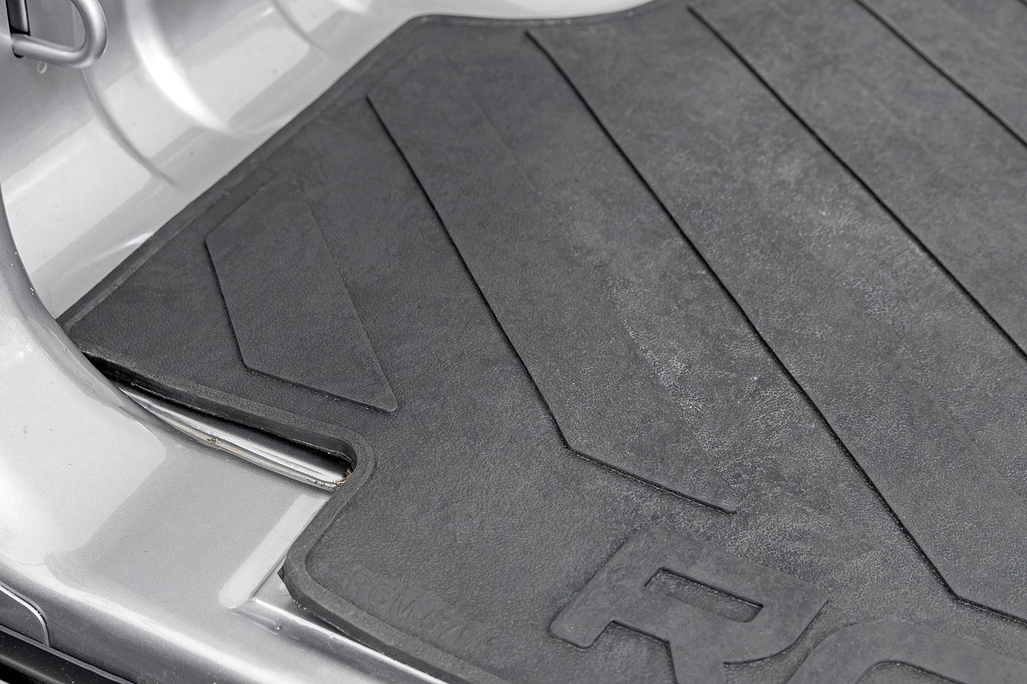 Bed Mat | 6'4" Bed | RC Logo | Ram 1500 (19-25)/1500 TRX (21-24)