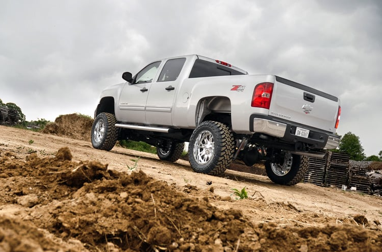 7.5 Inch Lift Kit for 2011-2019 Silverado/Sierra HD 2500 & 3500