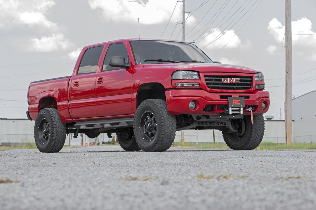 Rough Country 6 Inch Lift for 99-06 Silverado Sierra 1500