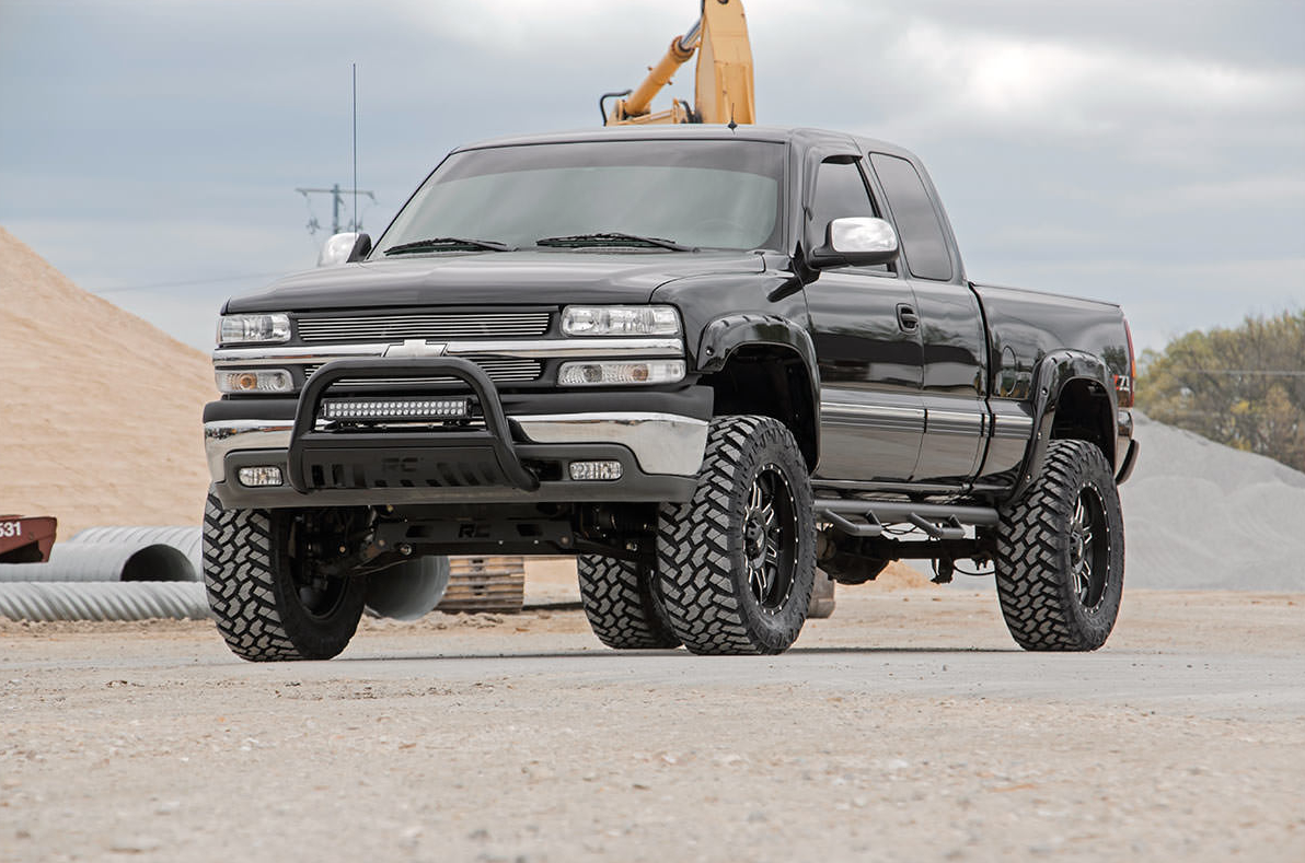 Rough Country 6 Inch Lift for 99-06 Silverado Sierra 1500