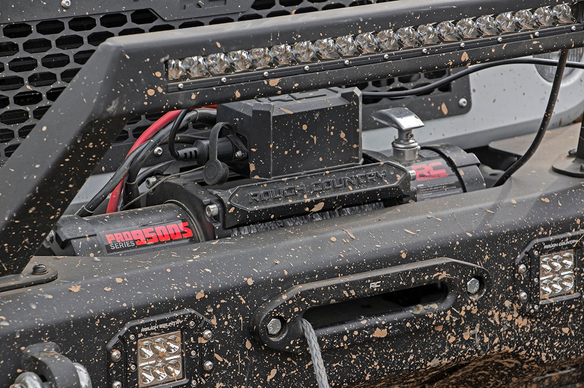 Rough Country 9,500LB Winch With Synthetic Line