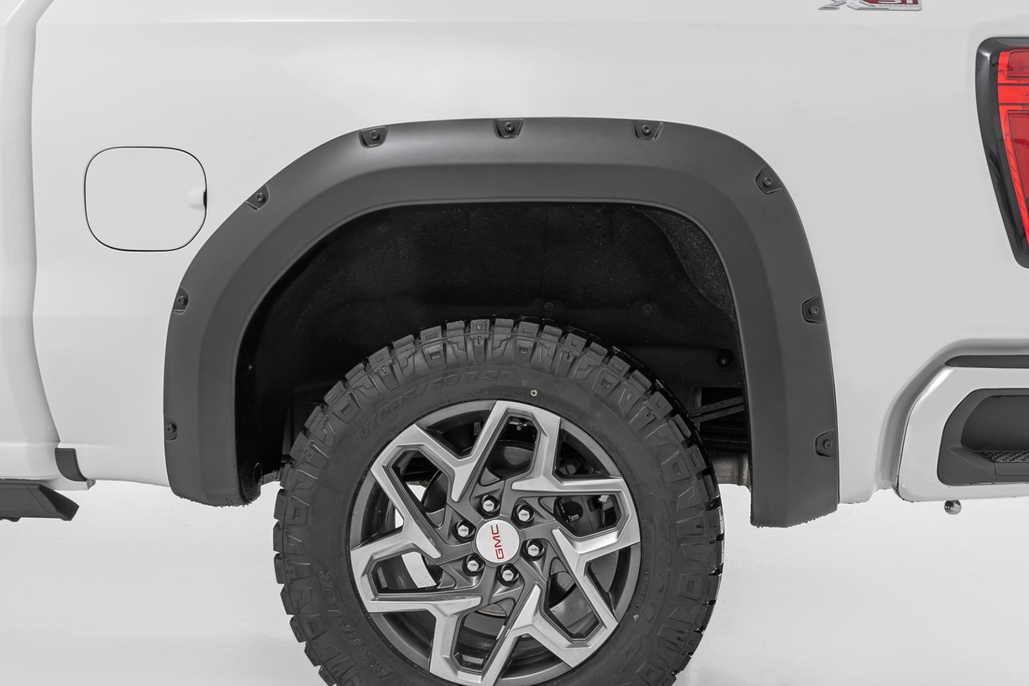 Pocket Fender Flares | G7C Cardinal Red | GMC Sierra 1500 2WD/4WD (2019-2025 & Classic)