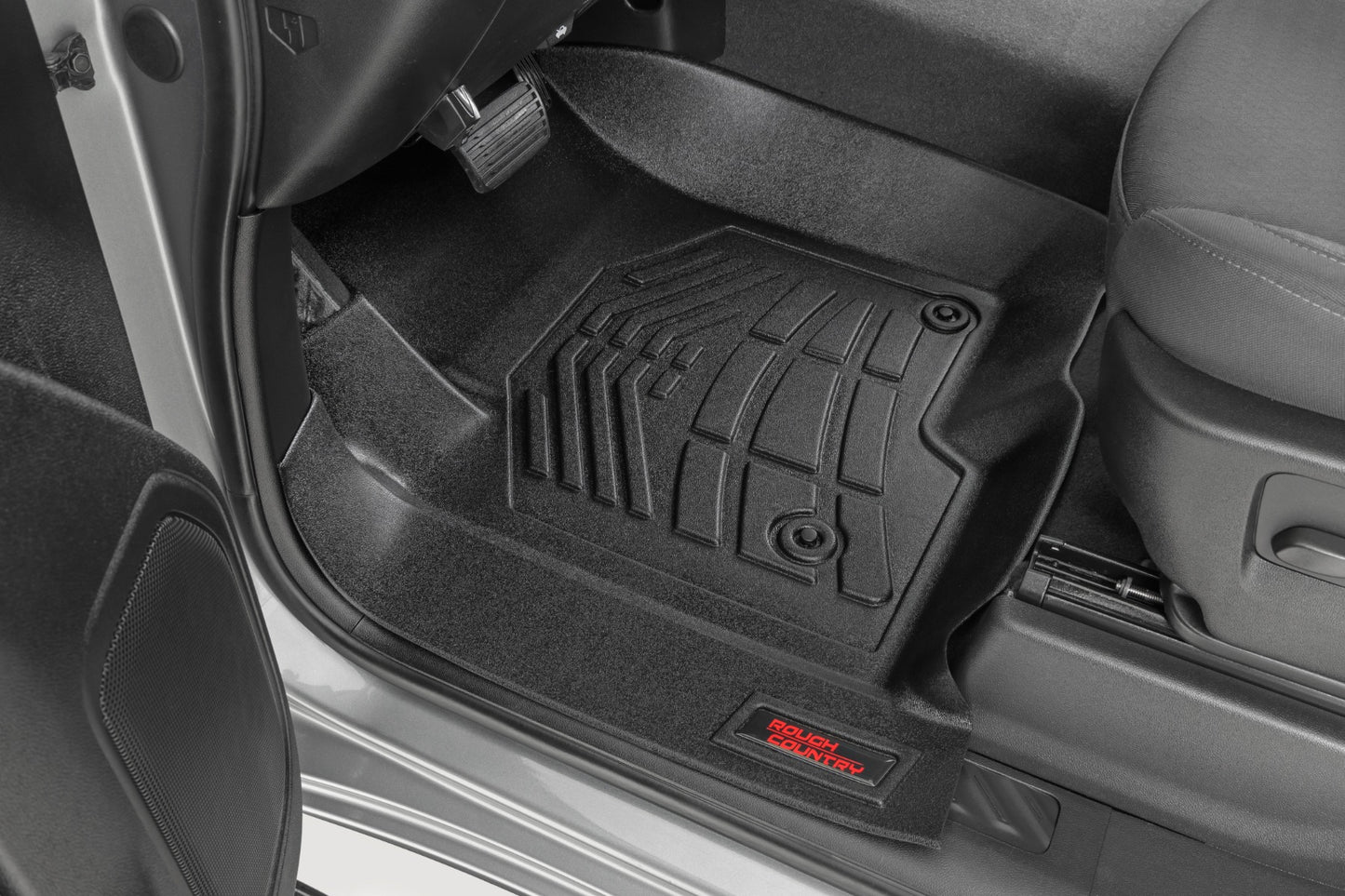 Floor Mats | FR Bucket | Crew | Chevy/GMC 1500/2500HD/3500HD (19-25 & Classic)