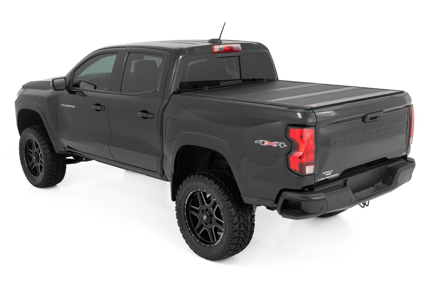 Hard Low Profile Bed Cover | 5' Bed | Chevy/GMC Canyon/Colorado (15-25)