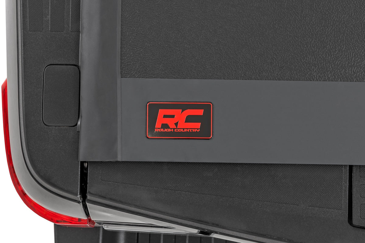 Hard Low Profile Bed Cover | 6'10" Bed | Ford F-250/F-350 Super Duty (17-26)