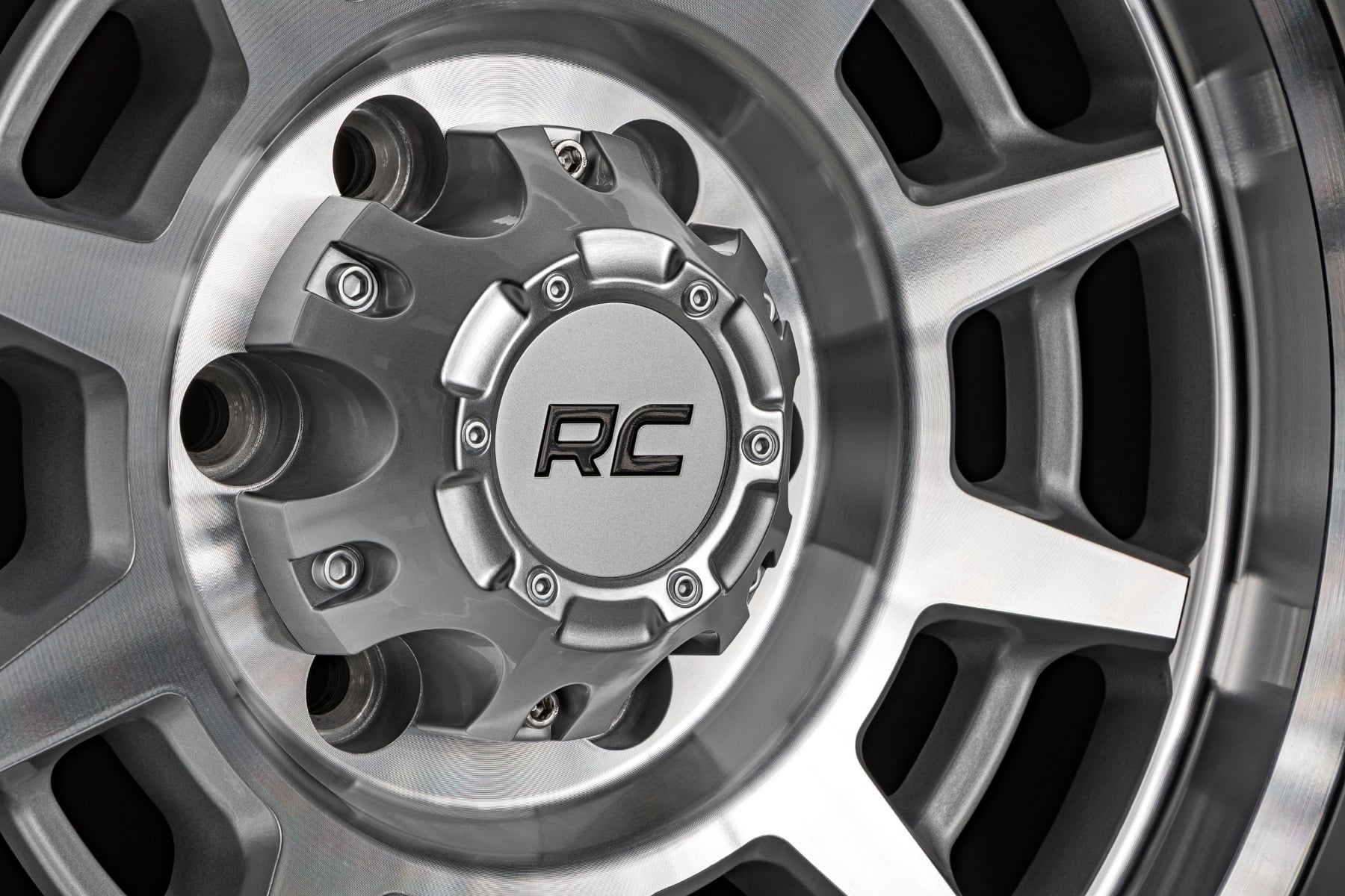 Rough Country 85 Series Wheel | Simulated Beadlock | Full Machine | 17x9 | 8x6.5 | +0