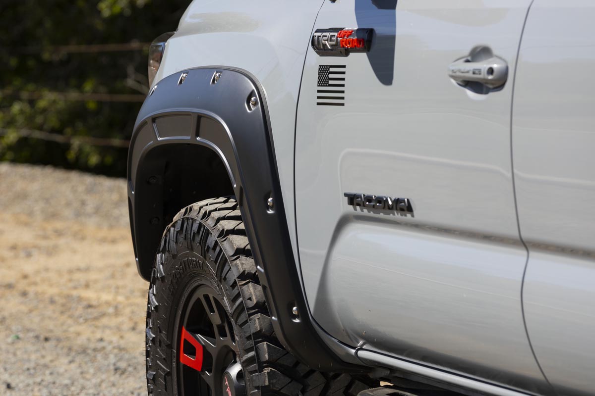 Fender Flares | Defender | 4V6 Quicksand | Toyota Tacoma 2WD/4WD (2016-2023)