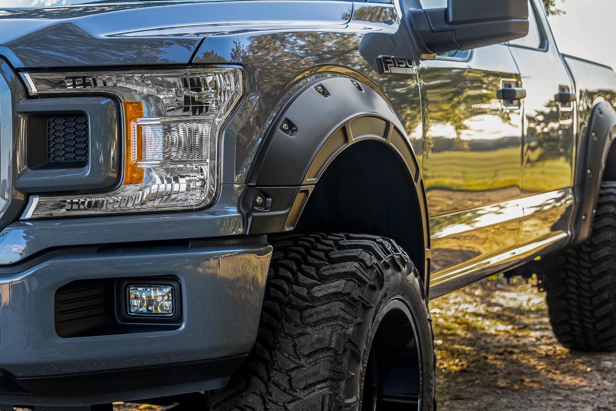 Fender Flares | Defender | UM Agate Black | Ford F-150 2WD/4WD (2015-2020)