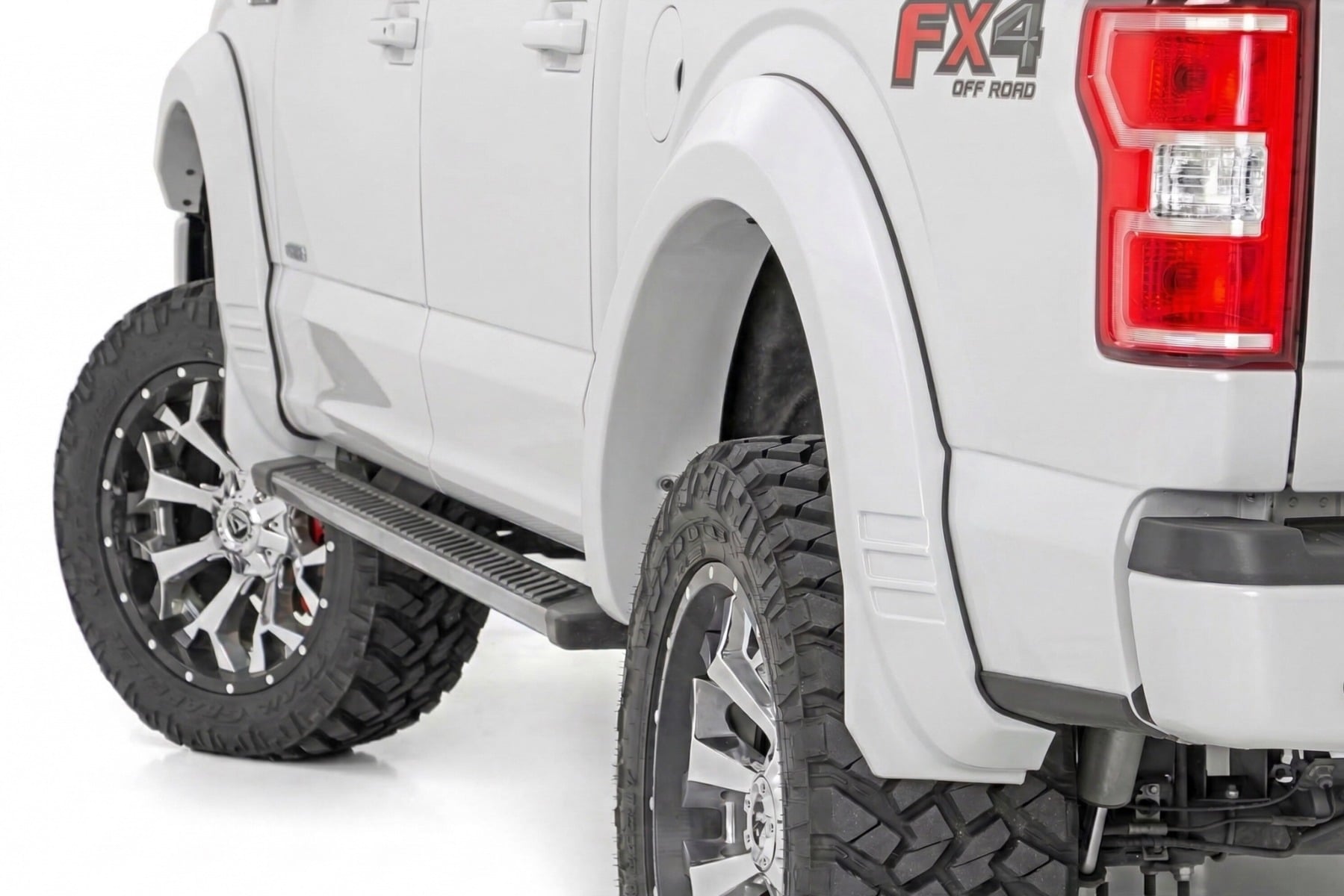 SF1 Fender Flares | YZ Oxford White | Ford F-150 2WD/4WD (2018-2020)