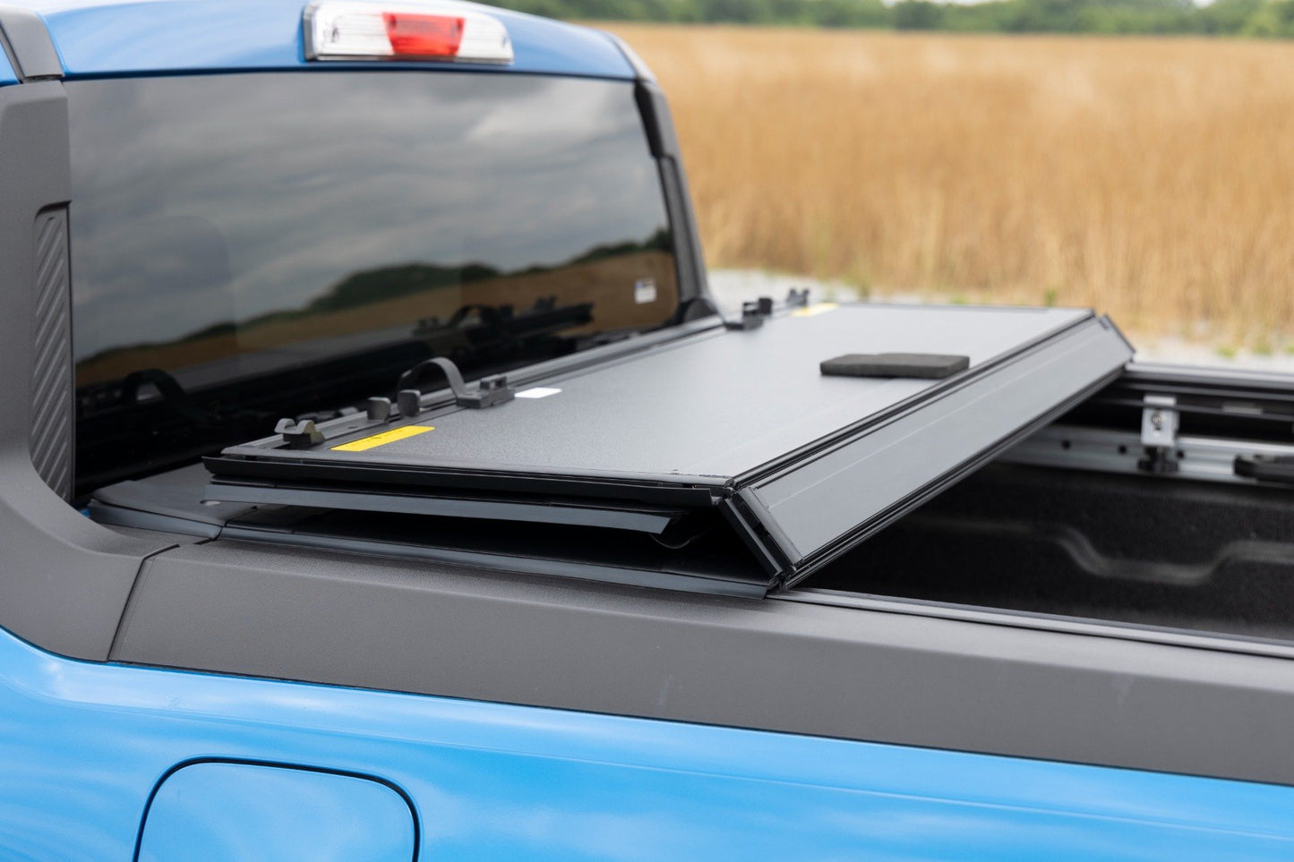Hard Tri-Fold Flip Up Bed Cover | 4'6" Bed | Ford Maverick 2WD/4WD (22-25)