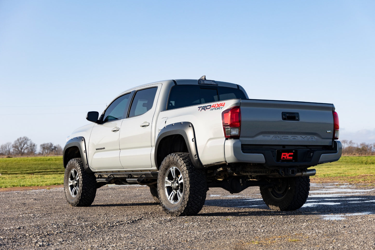 Pocket Fender Flares | 6V7 Army Green | Toyota Tacoma 2WD/4WD (2016-2023)