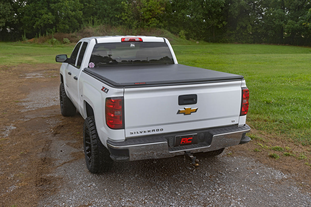 Soft Tri-Fold Bed Cover | 6'7" Bed | Chevy/GMC 1500/2500HD/3500HD (14-19 & Classic)