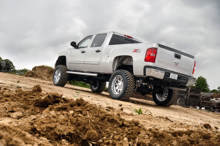 7.5 Inch Lift Kit | NTD | V2 | Chevy/GMC 2500HD/3500HD (11-19)