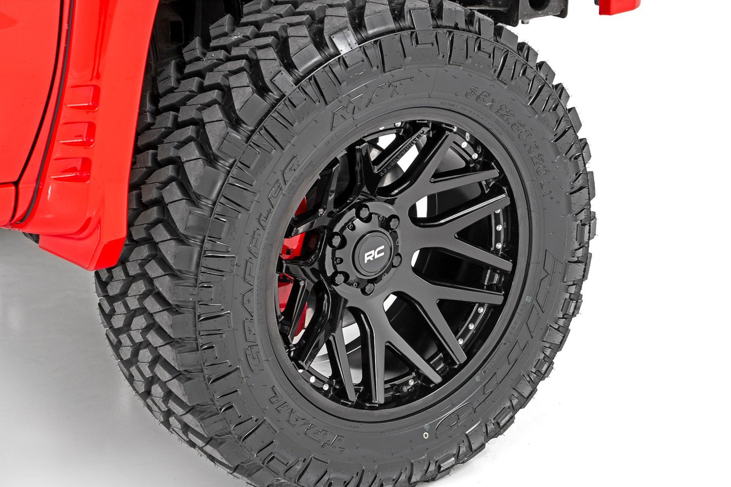 Rough Country 95 Series Wheel | One-Piece | Gloss Black | 22x10 | 6x135 | -19mm