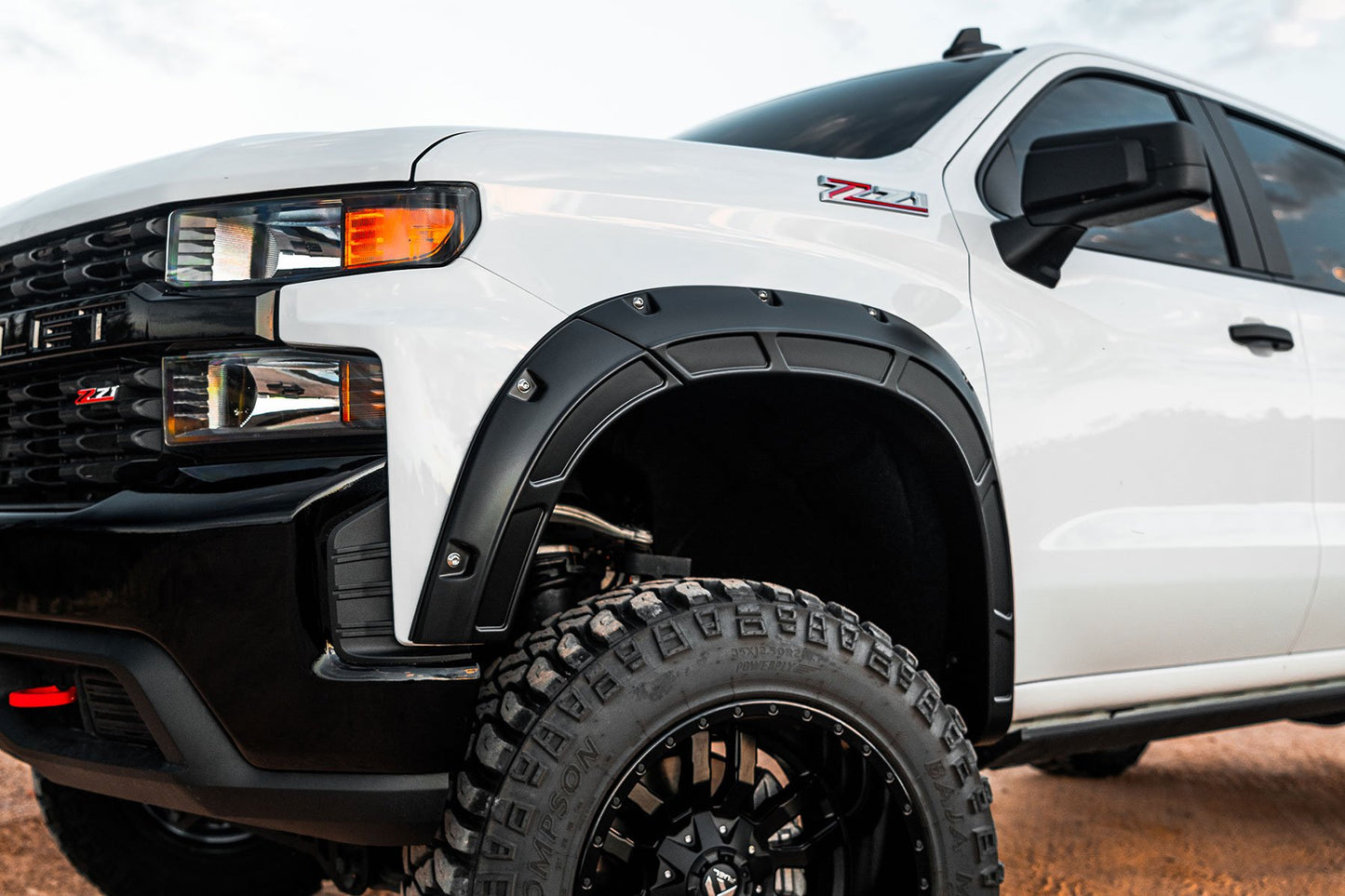 Fender Flares | Defender | GAZ Summit White | Chevy Silverado 1500 2WD/4WD (2019-2025 & Classic)