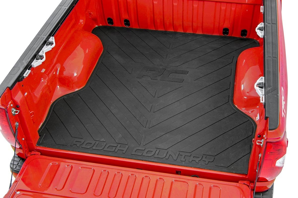 Bed Mat | 8' Bed | RC Logo | Chevy/GMC Sierra 1500 (19-25)/Silverado 1500 (19-25)