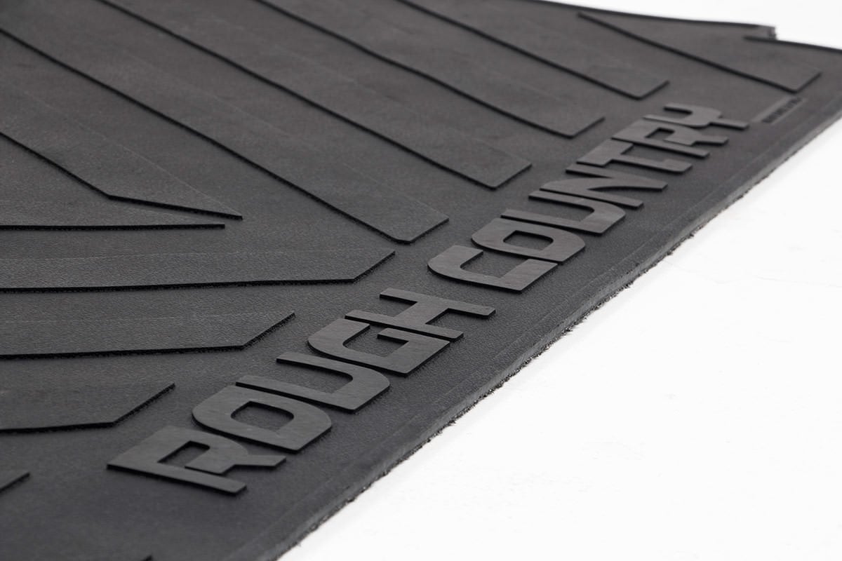 Bed Mat | 8' Bed | RC Logo | Chevy/GMC Sierra 1500 (19-25)/Silverado 1500 (19-25)