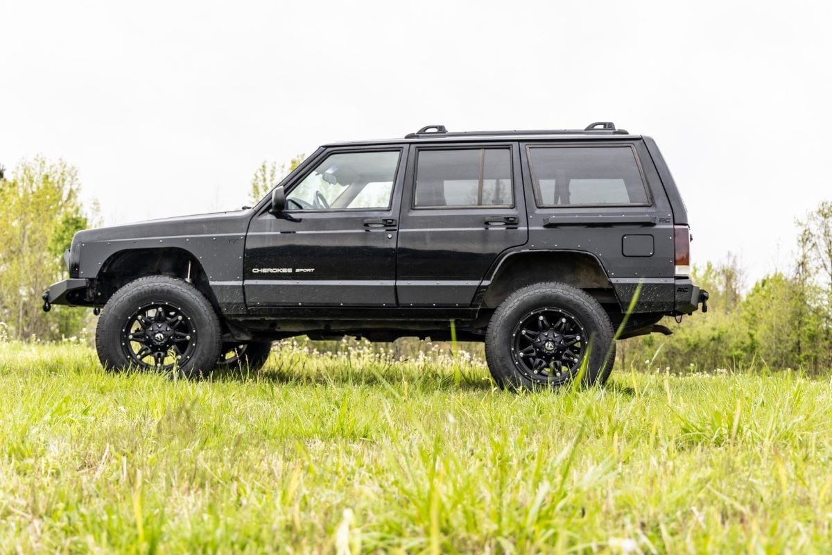 3 Inch Lift Kit | RR Springs | M1 | Jeep Cherokee XJ 2WD/4WD (1984-2001)